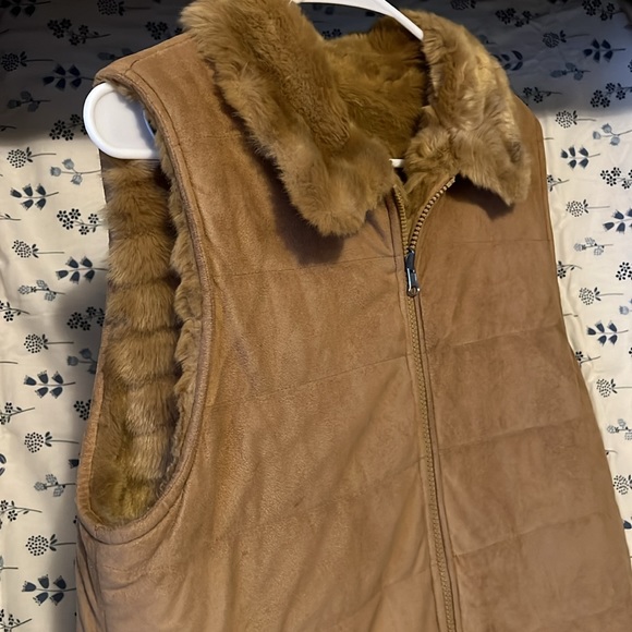 Reversible WInter Vest - Picture 2 of 8